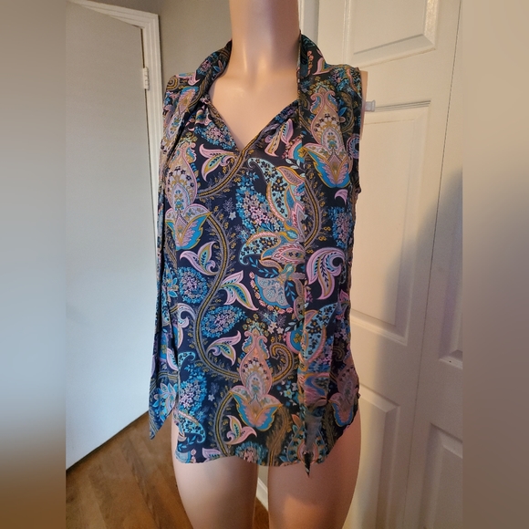 Ladies Top - Picture 3 of 4